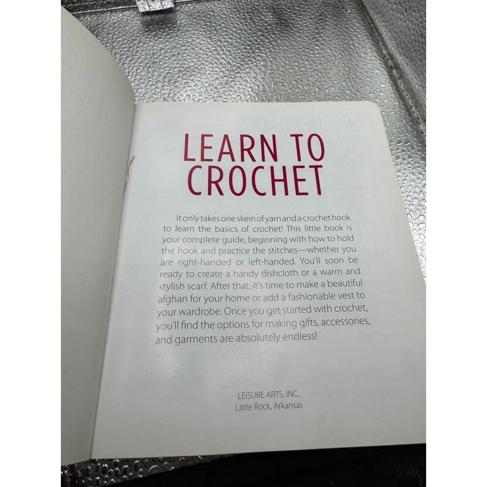 Leisure Arts Learn to Crochet Step-by-Step How-To Easy Projects Booklet 5542